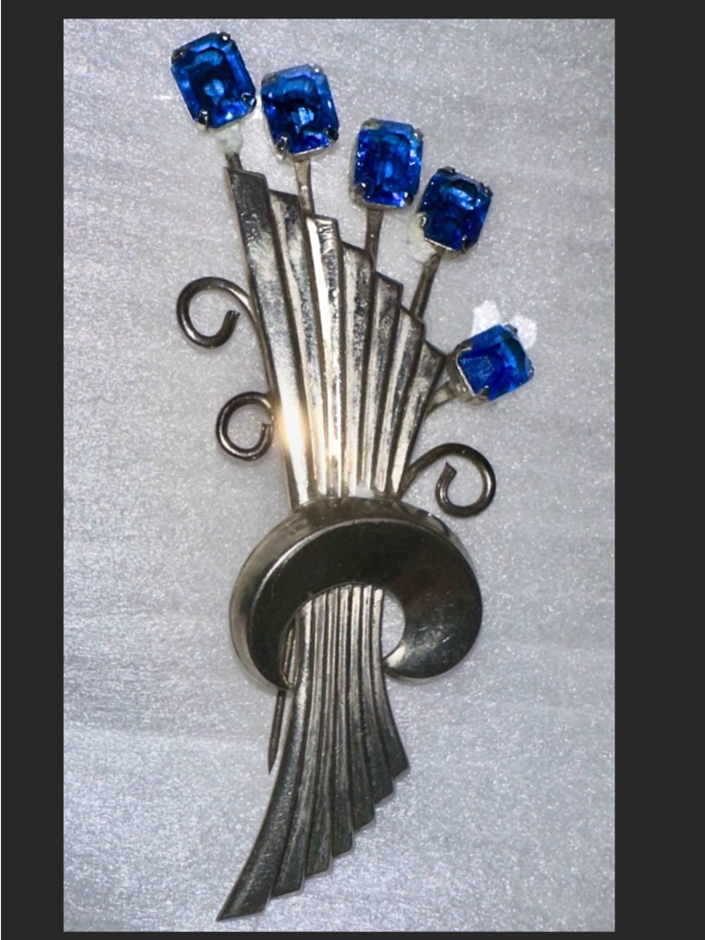 Vintage 1940s 50s Sterling Silver Brooch, Cobalt or Sapphire Blue Rhinestones
